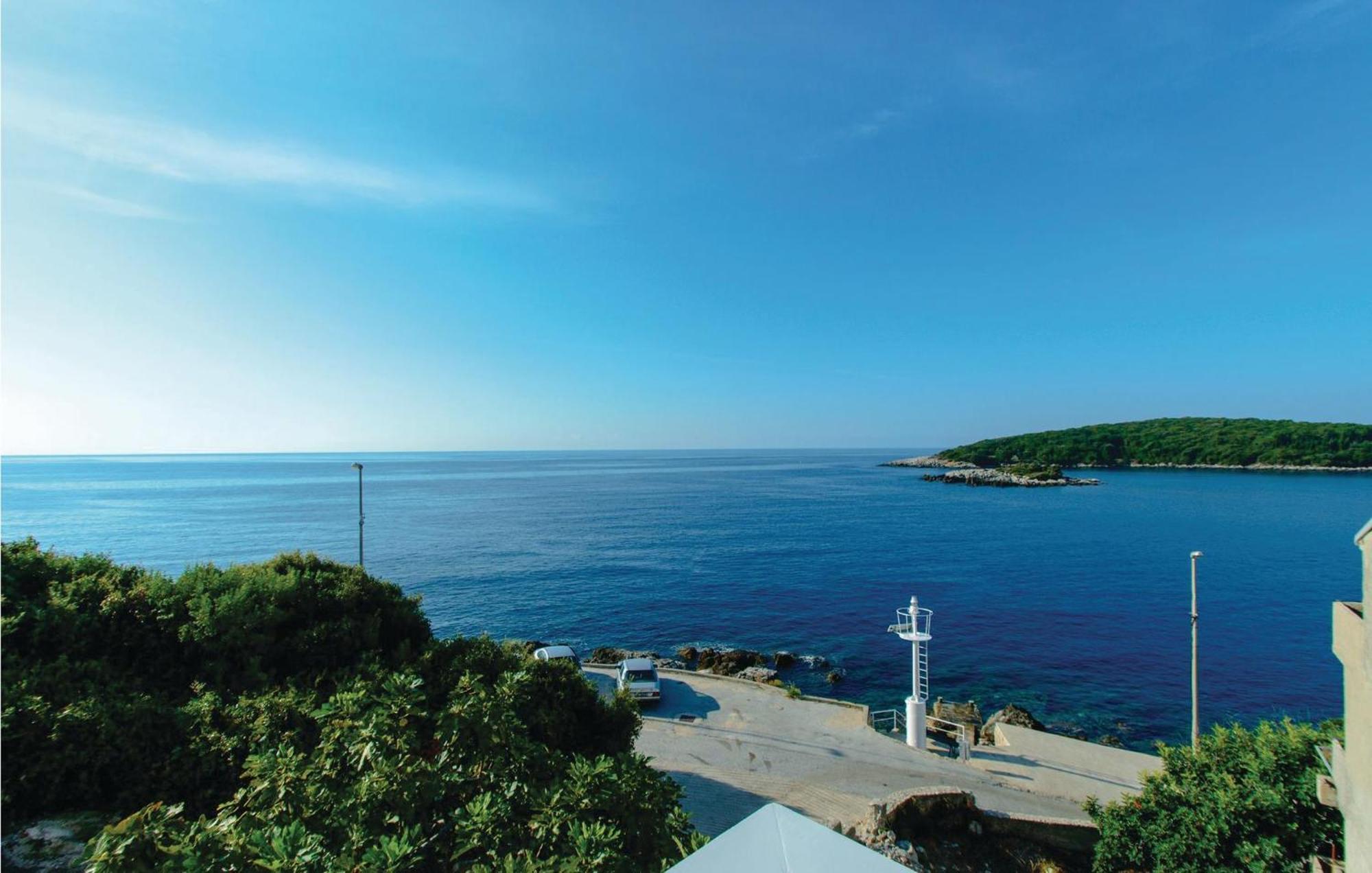 Stunning Apartment In Gruda With House Sea View Молунат Экстерьер фото